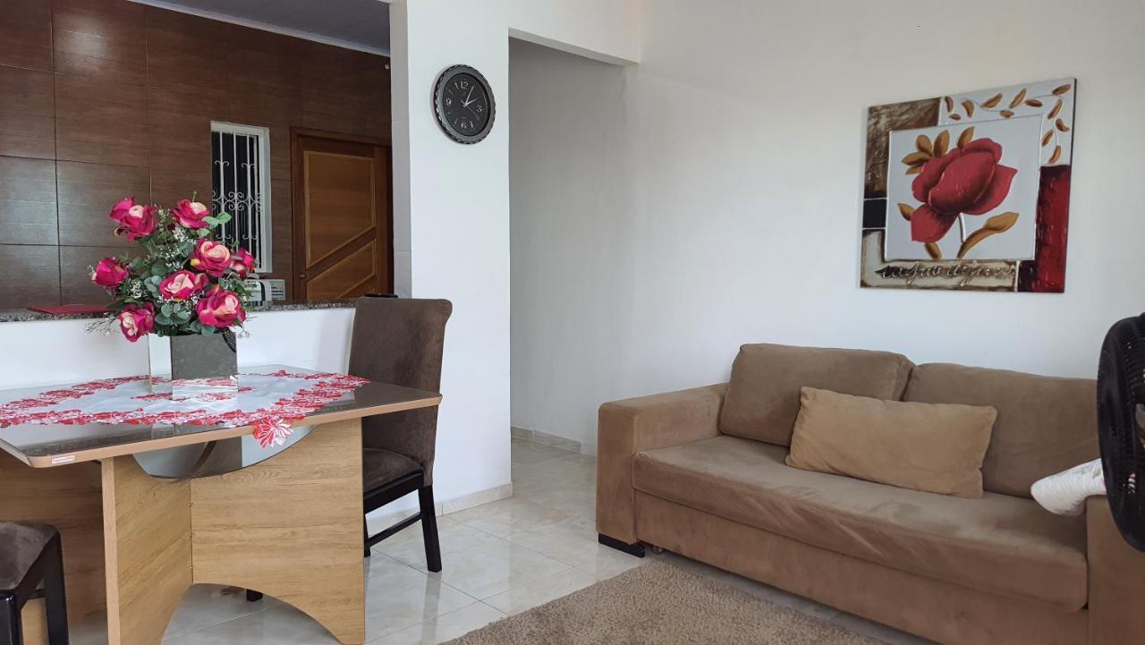 Apto 2 - Hospedagem Da Almira Manaus Bagian luar foto